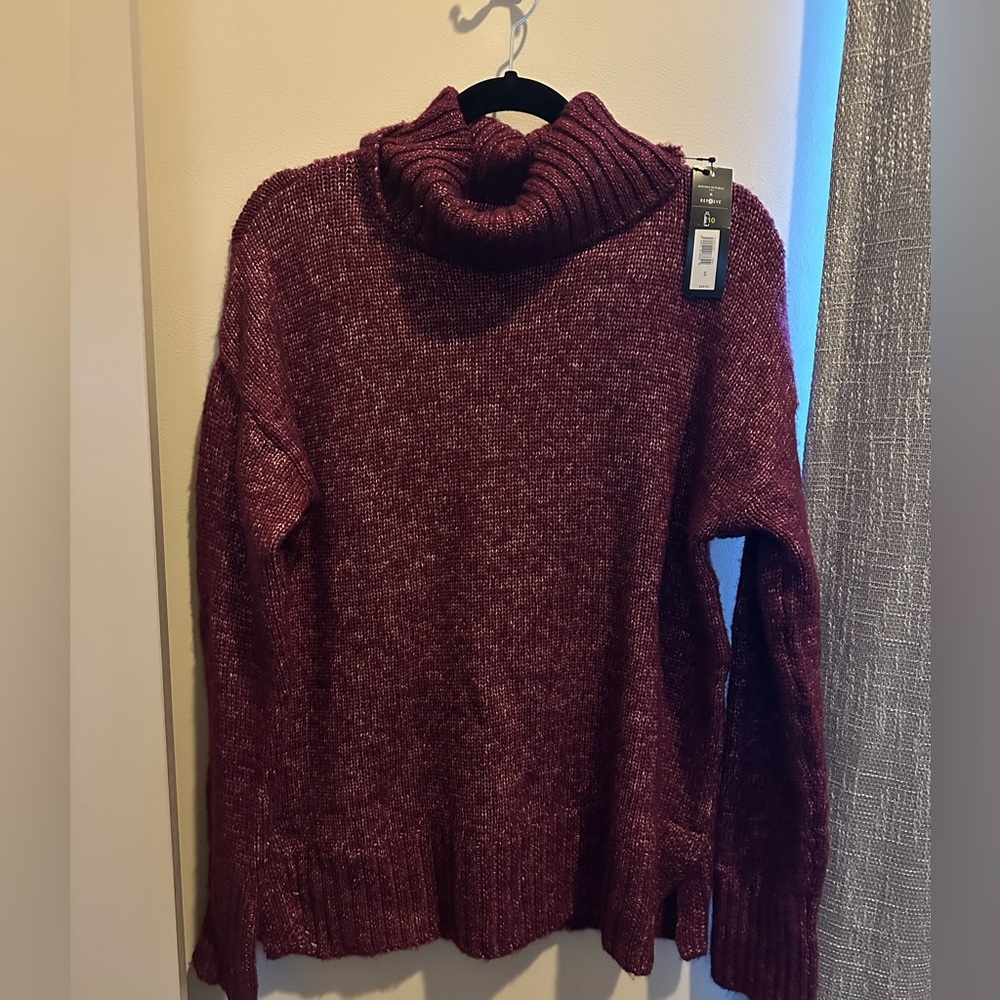 Banana republic turtleneck sweater